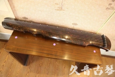 红河哈尼族彝族自治州●久音古琴  ●臻品推荐 20231106 [犀牛皮纹伏羲式]